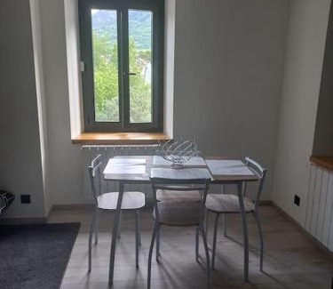 Saint-Etienne-de-Cuines Apartment | Chez Ange