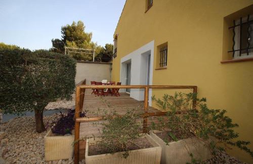 Ensues-la-Redonne Apartment | Chez Audrey dans la pinède