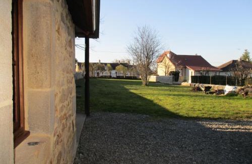 Bourbon-l'Archambault House | Chez Bari