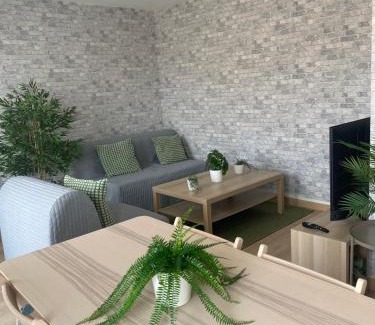 Pont-du-Chateau Apartment | Chez Douddine