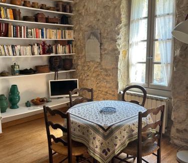 Bizanet Apartment | Chez Elise - Gîte de charme - Abbaye de Fontfroide