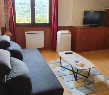 Cruet Apartment | Chez Gilles et Eveline
