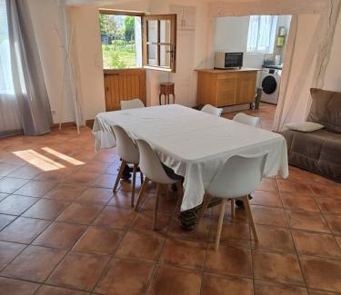 Mur-de-Sologne House | Chez Julienne - Mur de Sologne - 6 personnes