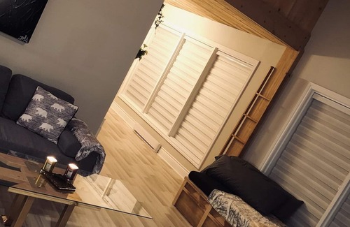 Morin Heights Ski Chalet | Chez Le Voisin