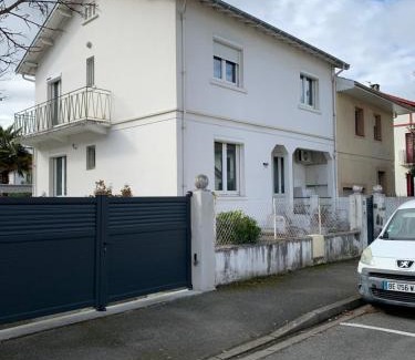 Tarbes Apartment | Chez Line et Francis