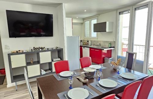 Bagneres-de-Luchon Apartment | Chez Louise, Appartement T3 à deux pas du centre
