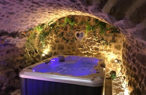 Chirols Bed & Breakfast | Chez Marinou