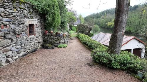 Chouvigny Apartment | Chez Nicole et Patrick