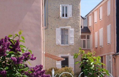 Bagneres-de-Bigorre Apartment | Chez Nina number 2