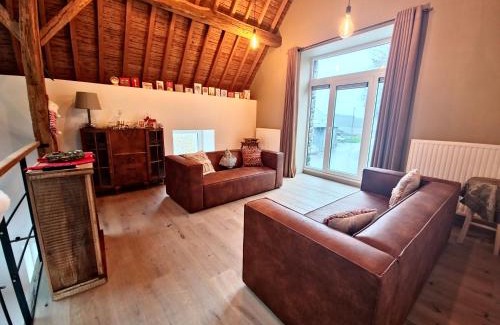 Bohon Villa | Chez Quiet, Chez Qalm, Chez Que4