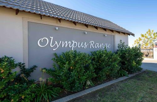 Bloemfontein Apartment | Chez Winnie , Comfort, Cozy and Styled