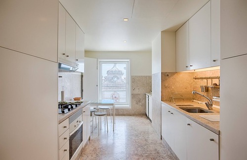 Sacramento Apartment | Chiado 1 - Carmo Square - Recently renovated apartment with great view of the River Taugus and São J