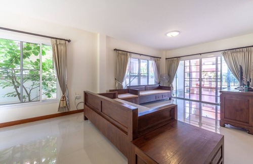 Hang Dong Villa | Chiang Mai Rungarroon Villa-Free Airport Pick-up & Breakfast