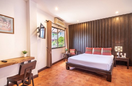 Thapae Hotel | Chiang Mai Thai House