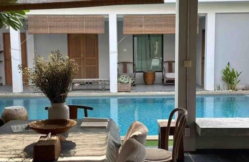 Chang Phueak Villa | ChiangMai清迈 cozy pool Villa 8rooms