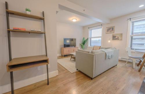 Theatre District Apartment | Chic 1 Bed Apartment Steps from Boston Common