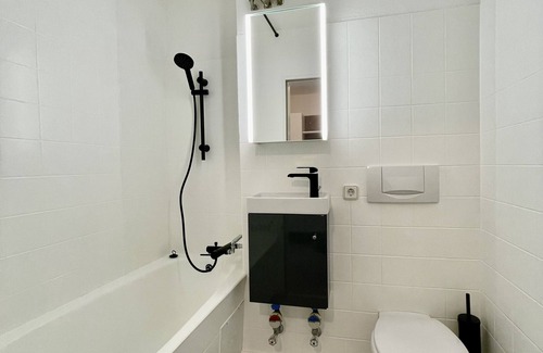 Kussaberg Apartment | Chic 1-room apartment - just a 2-minute walk from the Rhine