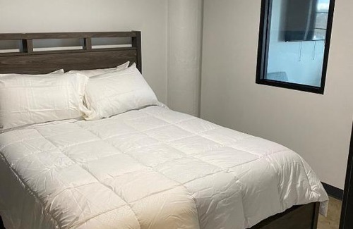 Aurora Apartment | Chic 1BR In the Heart of It All