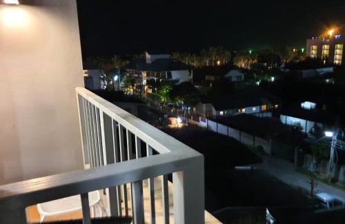 Saen Suk Apartment | Chic 1BR near WON Beach Bangsaen