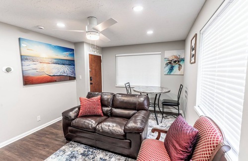 Kettering Apartment | Chic 2-bd Extended Stay Apt in fabulous Kettering.