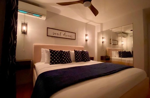 Old Town Apartment | Chic 2 Bedroom Condo 300 Steps from Duval St