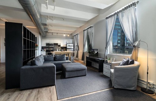 Downtown Edmonton Condo | Chic 2-bedroom condo with WiFi, AC Close to Rogers Place in Edmonton