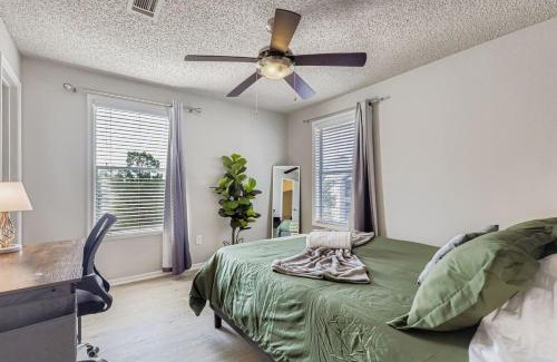 Milwood Apartment | Chic 2B - 2BA Getaway - Cedar Park - North Austin