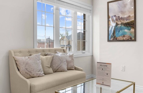 Cavan-Monaghan House | Chic 2BR House, Newly Renovated, Central Spot