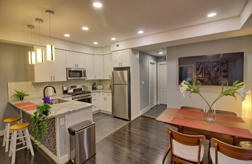 Tower Grove South Apartment | Chic 2BR Gem | TG Park | Patio+Yard+W/D+Workspace
