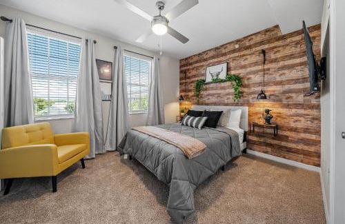 Westchase Apartment | Chic 2br2ba- Minutes To Airport & Westchase #3