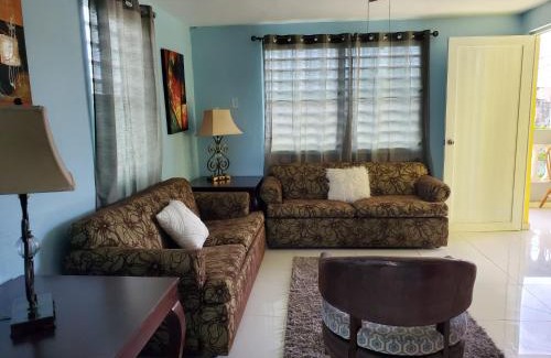 San Juan Apartment | Chic 3 Bedroom Unit, Few Steps To The Ocean, Barbosa Unit 4