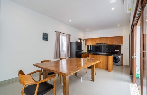 Denpasar Villa | Chic 3-bedroom villa with WiFi, AC in charming Bali