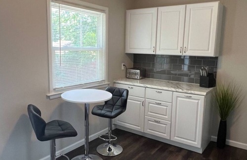 Redford House | Chic 3BR Casa in Livonia