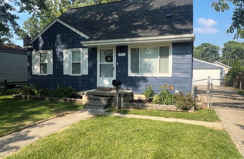 Redford House | Chic 3BR Casa in Livonia