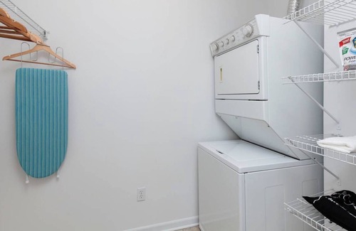 Ames Apartment | Chic Ames Retreat | Perfect Weekend Getaway
