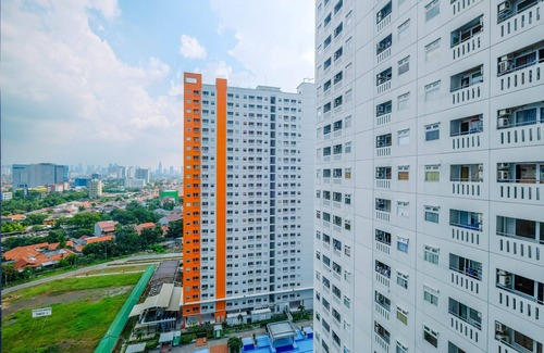 Rawasari Apartment | Chic and Cozy 2BR Apartment at Green Pramuka City