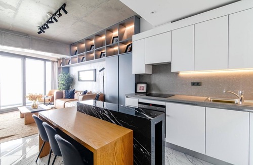 Bomonti Apartment | Chic and Scenic Studio Flat in Sisli