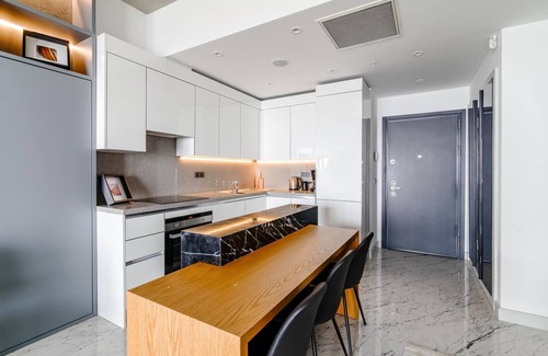 Bomonti Apartment | Chic and Scenic Studio Flat in Sisli