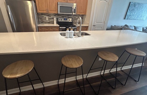 North Burnet Apartment | Chic and Spacious Apartment Incredible Location Domain