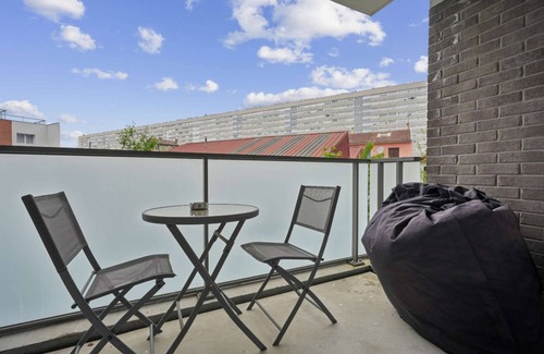 Gennevilliers Apartment | Chic and spacious apartment with parking