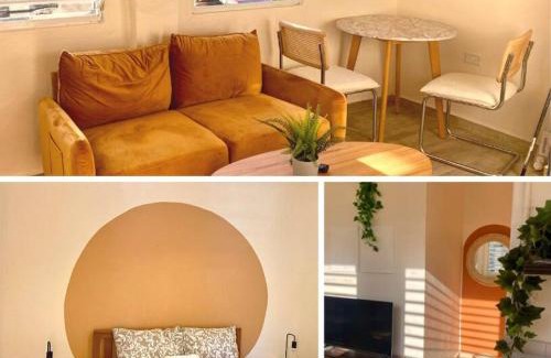 Santurce Apartment | Chic and Sunny Apartment in Santuce with parking Apt 7