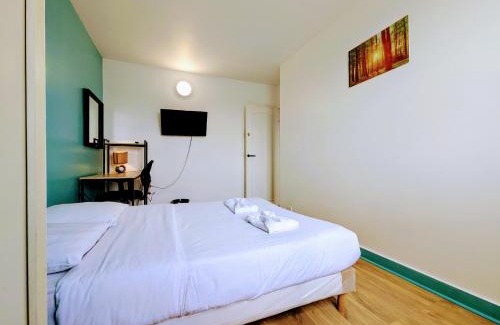 Mantes-la-Jolie Apartment | Chic apart with parking