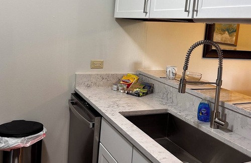Lombard Apartment | Chic apartment centrally located.