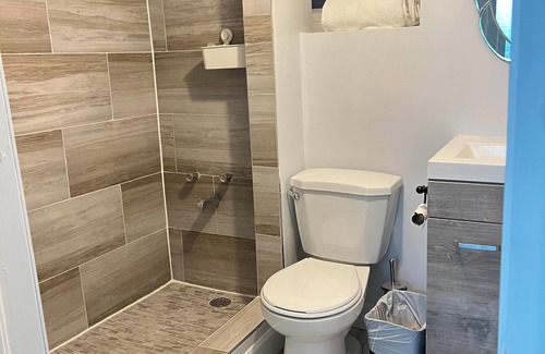 Little Italy Apartment | Chic apartment in the heart of Little Itlay