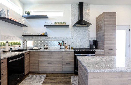 Galindo House | Chic Austin 3BR: Smart Home, Outdoor Living, Prime Location near Downtown ATX