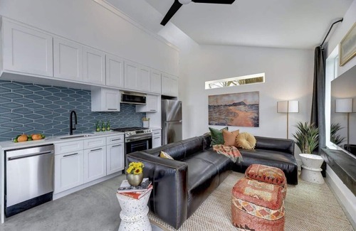 East MLK House | Chic Austin Home | Private Back Deck