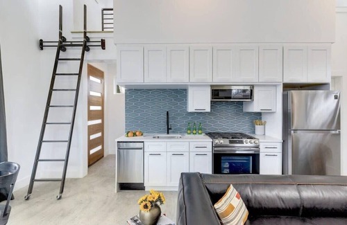 East MLK House | Chic Austin Home | Private Back Deck