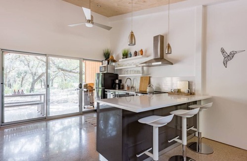 Dripping Springs House | Chic Barndo w Heated Soaking Pool, Firepit, Trails