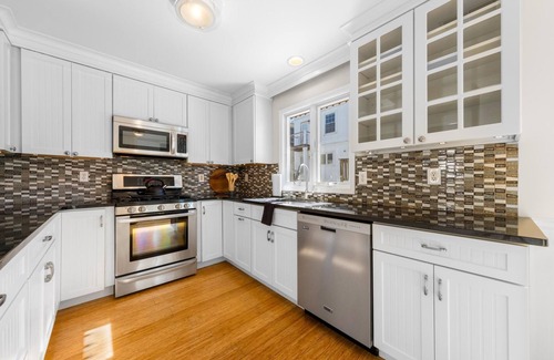 Sea Bright House | Chic Beach House in Downtown Sea Bright!