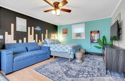 Old Orchard Beach Apartment | Chic Beach Motel Suite in Old Orchard Beach